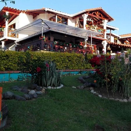 Coliving La Boira Acomodação com café da manhã Jardin Exterior foto
