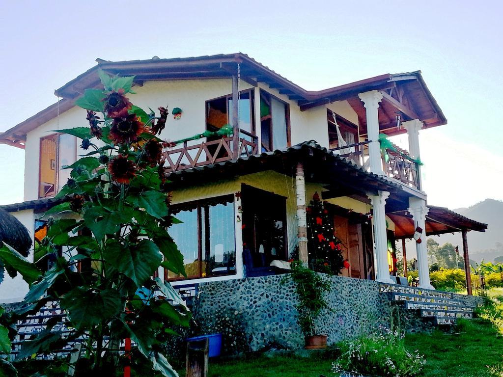 Coliving La Boira Acomodação com café da manhã Jardin Exterior foto
