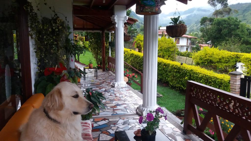 Coliving La Boira Acomodação com café da manhã Jardin Exterior foto