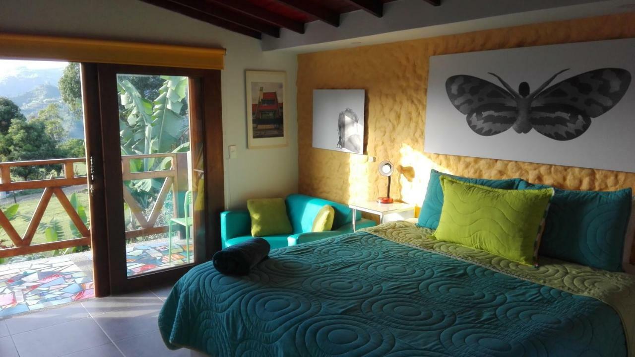 Coliving La Boira Acomodação com café da manhã Jardin Exterior foto