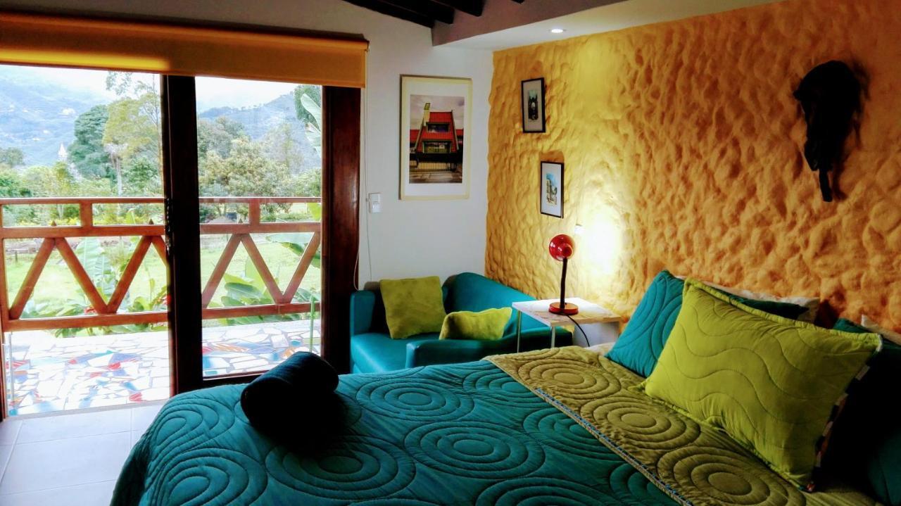Coliving La Boira Acomodação com café da manhã Jardin Exterior foto